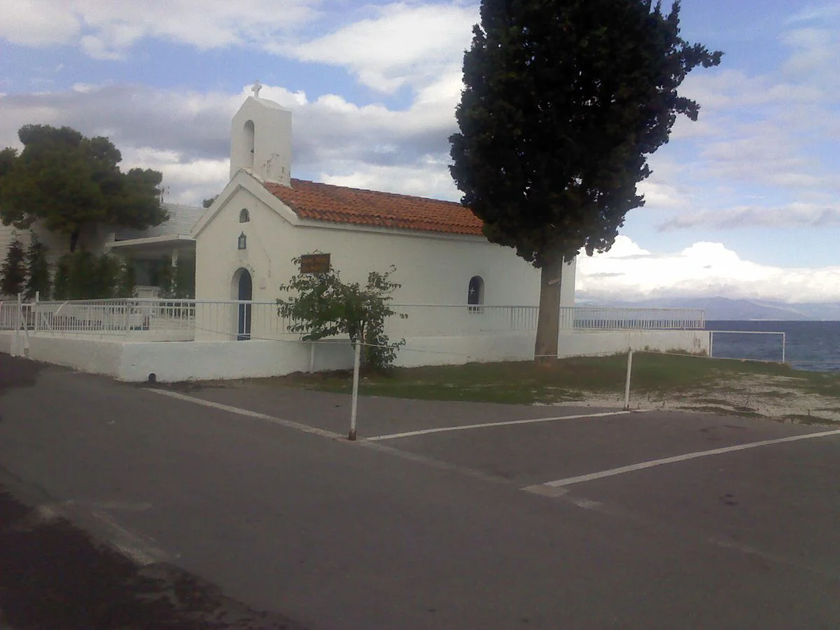 Άγιος Ανδρέας (Νέα Μάκρη)