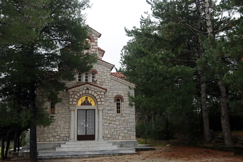 Άγιος Γεώργιος (Διόνυσος)