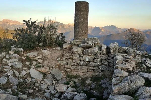 Καστέλλι