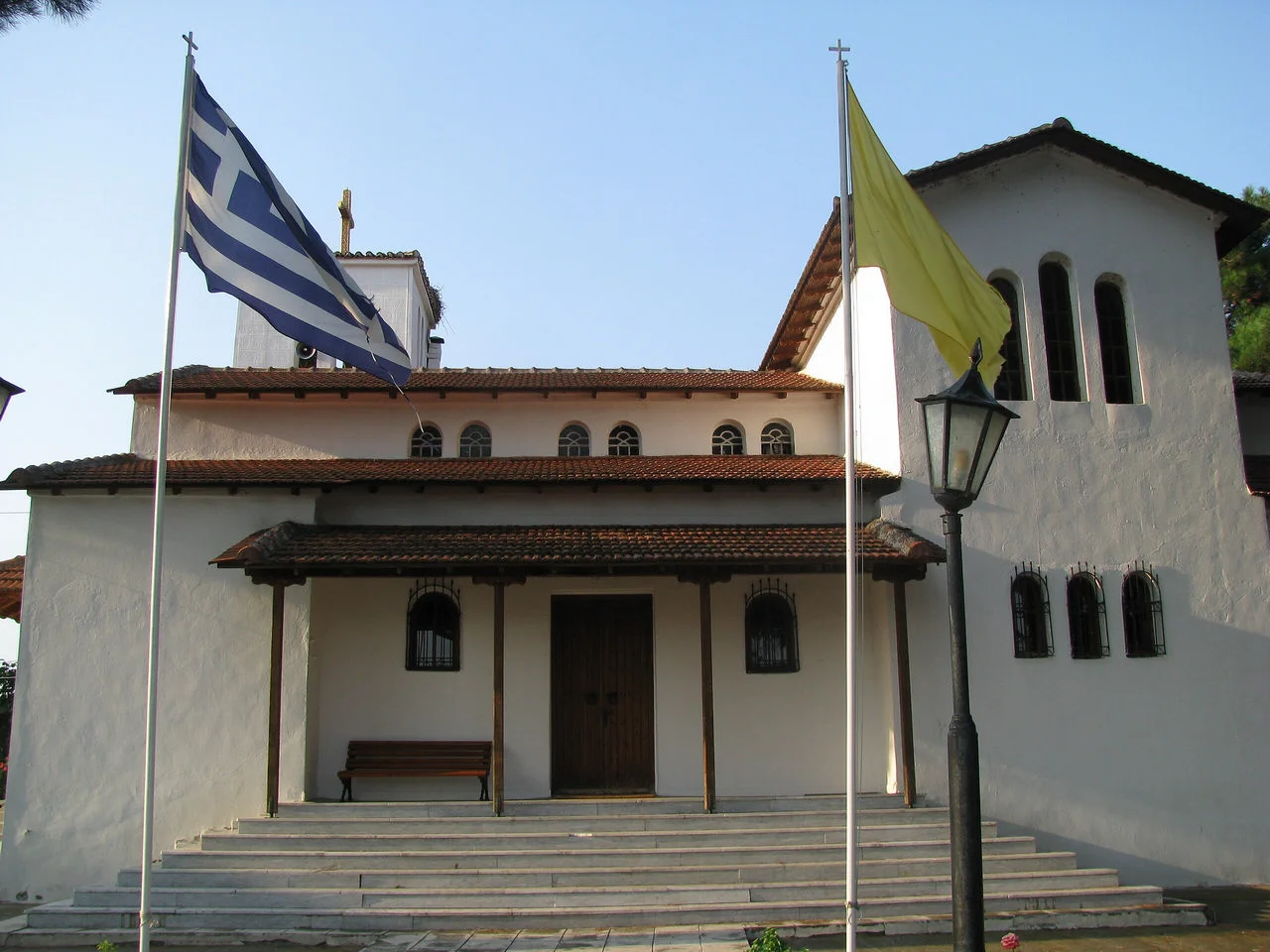 Πολύπετρο
