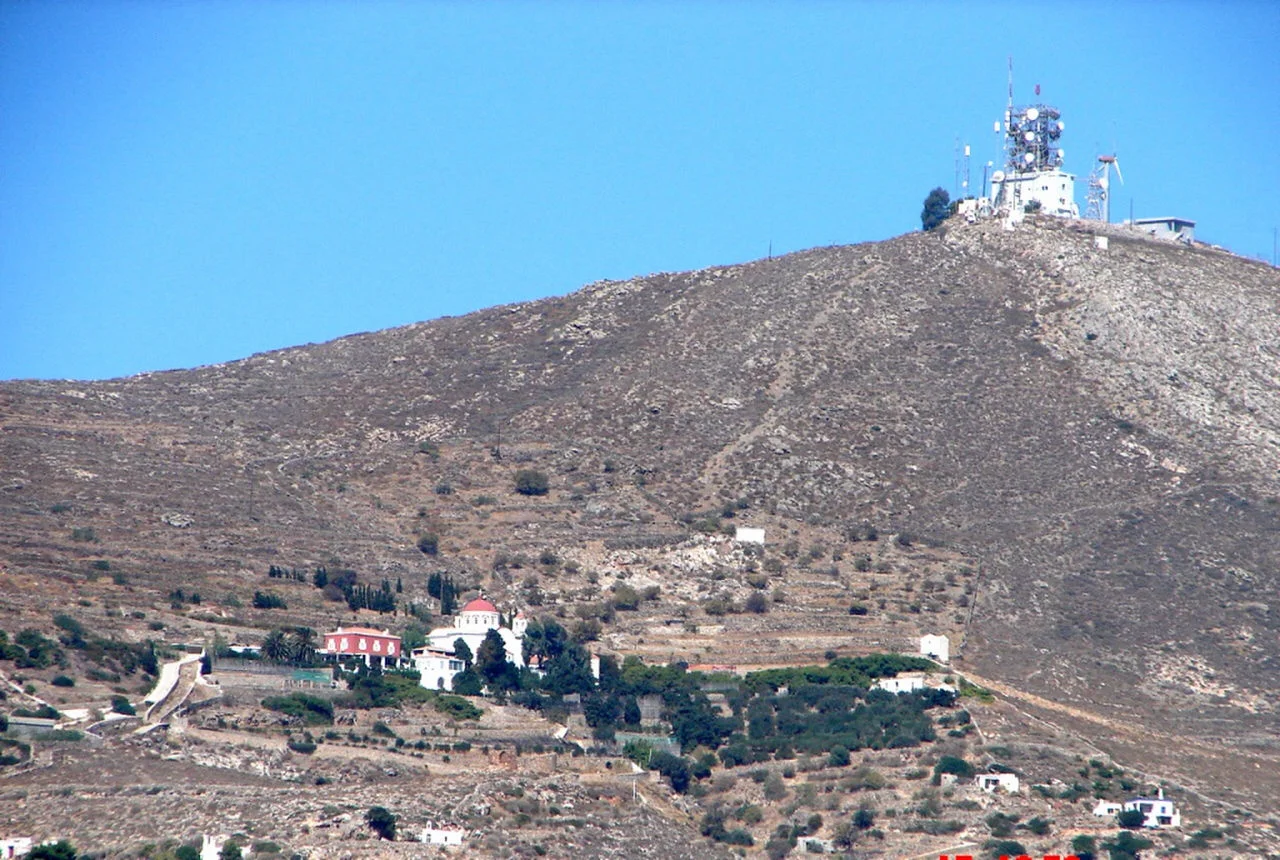 Αληθινή Άνω Σύρου