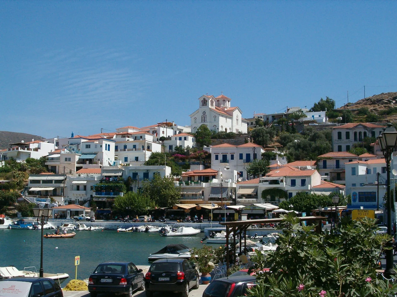 Μπατσί Άνδρου