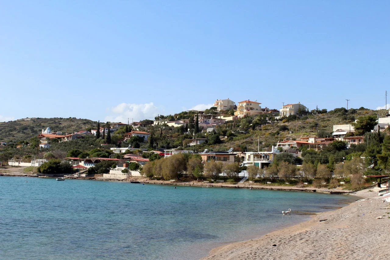 Αγία Τριάδα Μεγάρων