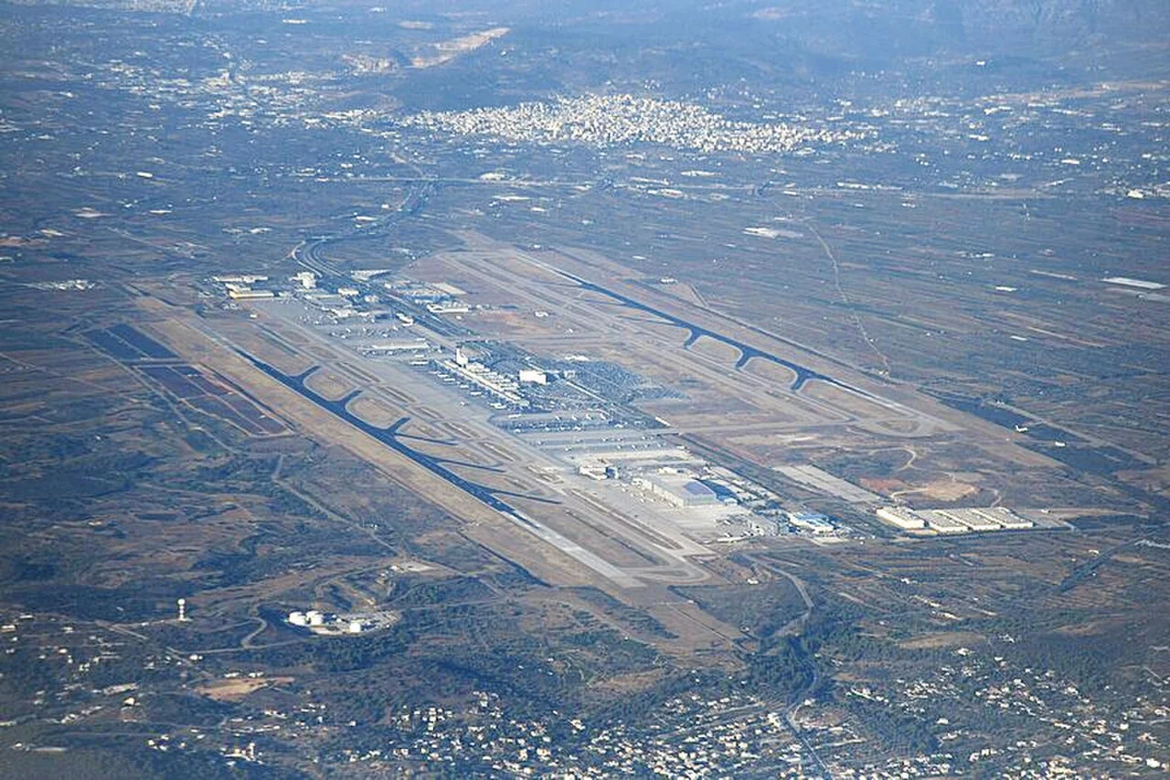 Διεθνής Αερολιμένας Αθηνών Ελευθέριος Βενιζέλος (Σπάτα)